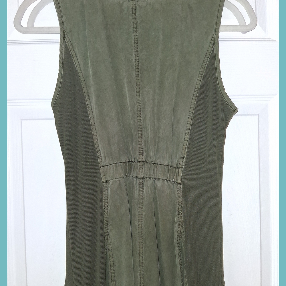 XCVI Green Jumpsuit with Lightweight Fabric - Picture 6 of 7